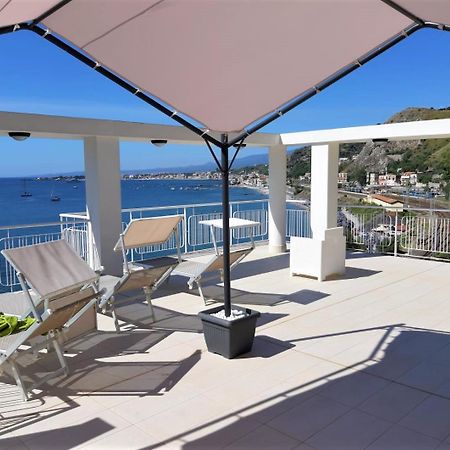 Apartament La Baia Dei Delfini Taormina Zewnętrze zdjęcie