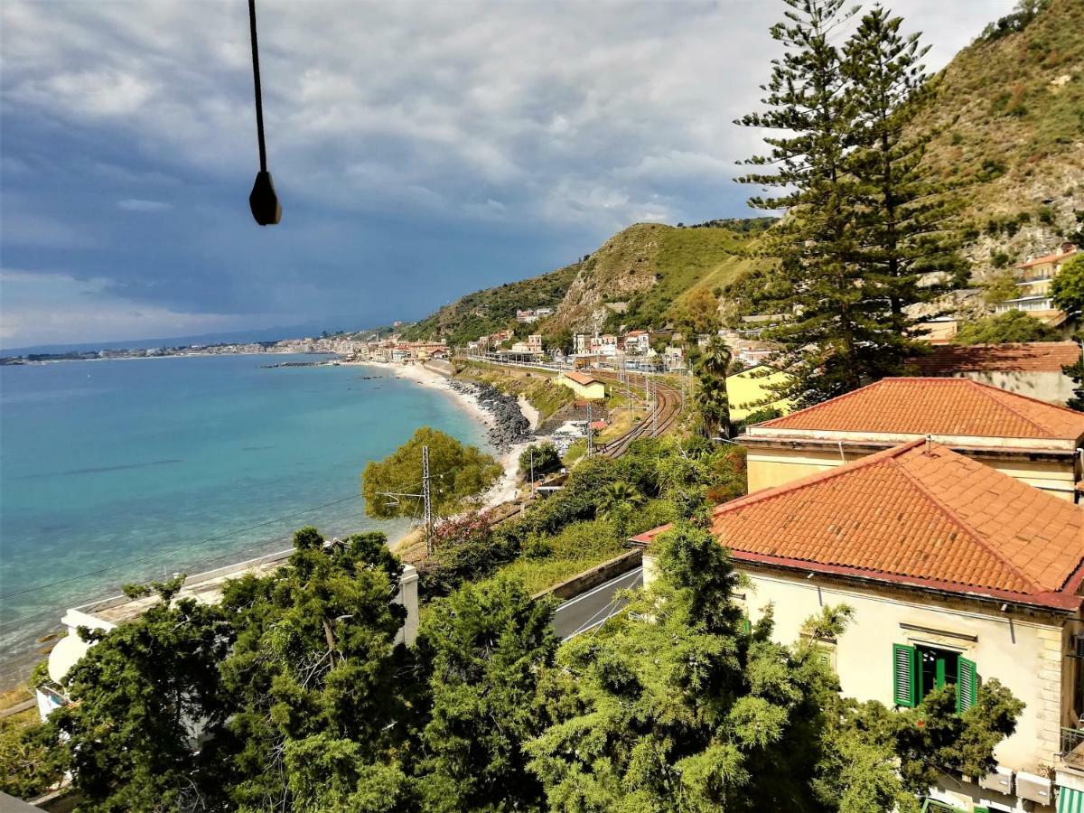 Apartament La Baia Dei Delfini Taormina Zewnętrze zdjęcie