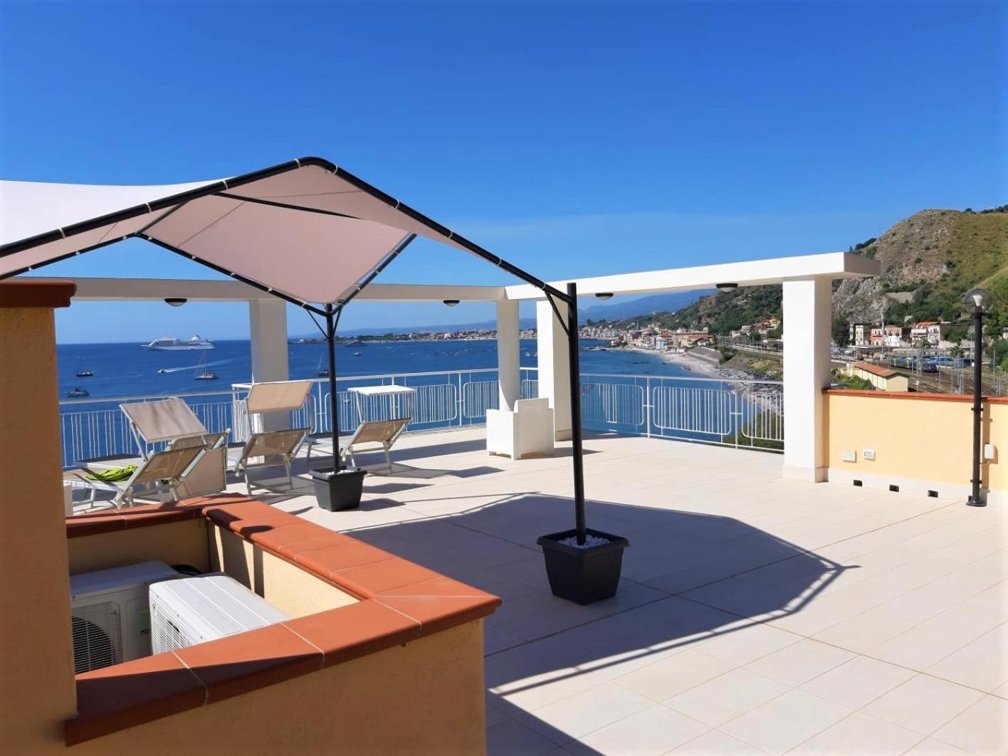 Apartament La Baia Dei Delfini Taormina Zewnętrze zdjęcie